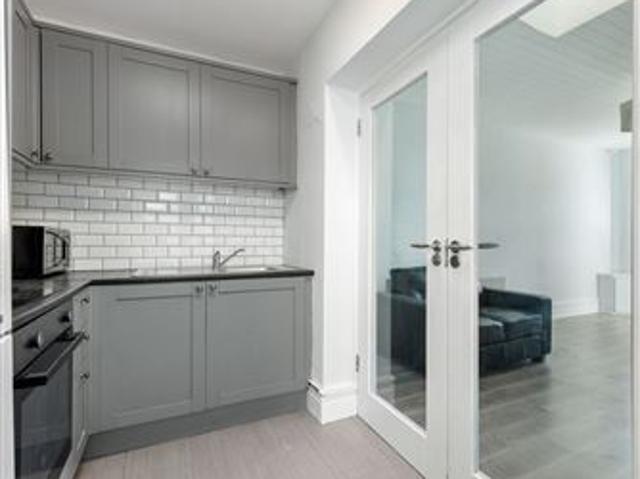 495,000 | 16 Gilford Terrace, Sandymount, Dublin 4 Stokes Property Consultants Ltd 5003 MyHome. Ie Residential
