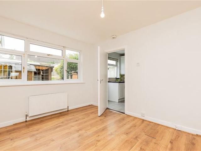 495,000 | 12 BEAUMONT GROVE, Beaumont, Dublin 9 Kelly Bradshaw 5017 MyHome. Ie Residential