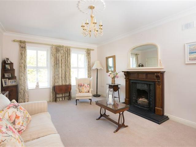 495,000 | 23 Mounthawk Manor, Tralee, Kerry Daire McCann Property 5001 MyHome. Ie Residential