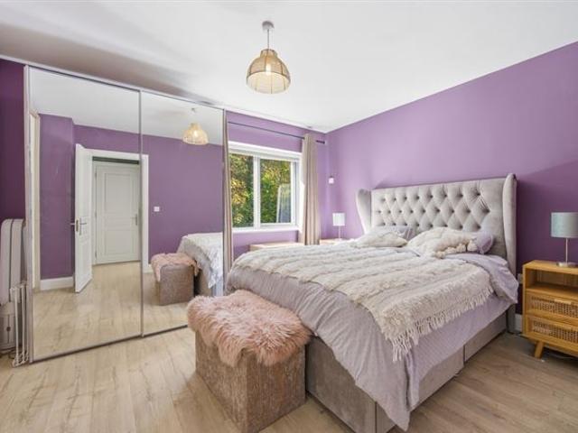 495,000 | 48 Stonebridge, Ratoath, Co. Meath Gordon Hughes Estate Agents 4996 MyHome. Ie Residential