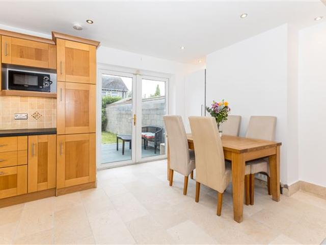 495,000 | 94 St. Anne's Square, Portmarnock, Dublin Corry Estates 4808 MyHome. Ie Residential