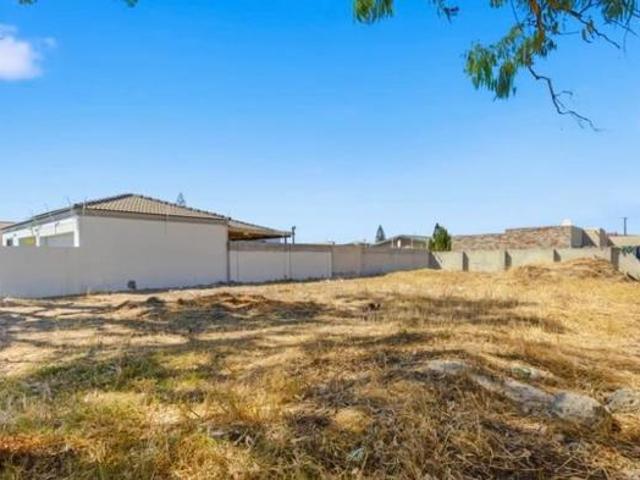 495 m² Land available in Firgrove