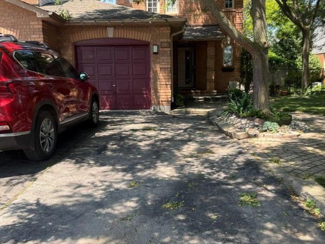 495 Taylor Crescent, Burlington | 3+1Beds/1Bath, Townhouse, $1,650/mo | Condos. Ca