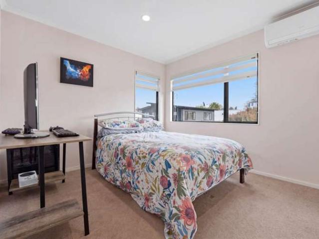 4/96 Elliot Street, Howick, Manukau City