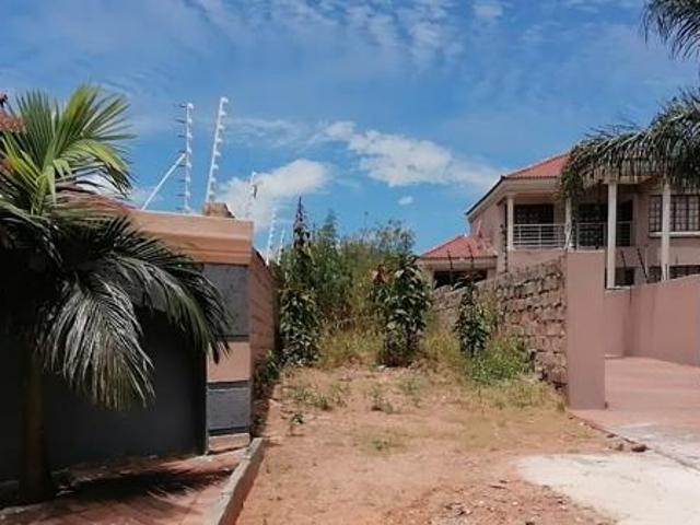496 m² Land available in Serala View