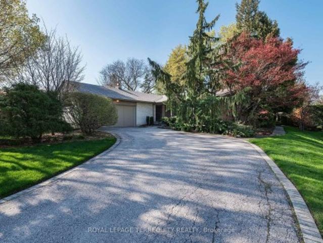 496 The Kingsway N/A, Toronto, ON, M9A 3W6 house for sale | Listing ID W13122 | Royal LePage