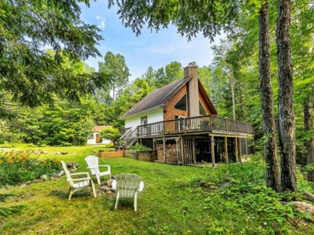 498 Ch. Du Chêne Rouge, Val Des Monts, QC, J8N 6G1 house for sale | Listing ID 9543 | Royal LePage