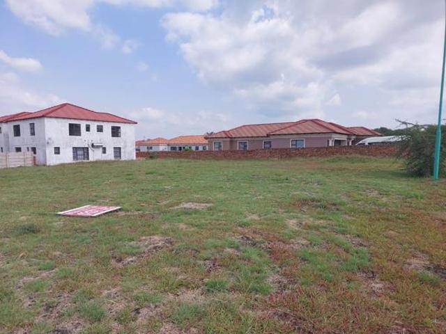 498 m² Land available in Brits Central