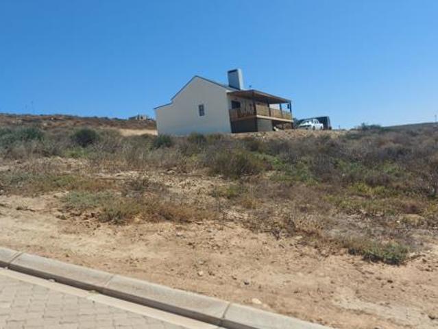 498 m² Land available in St Helena Views