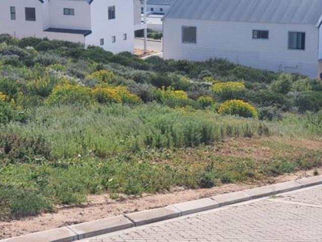 498 m² Land available in St Helena Views