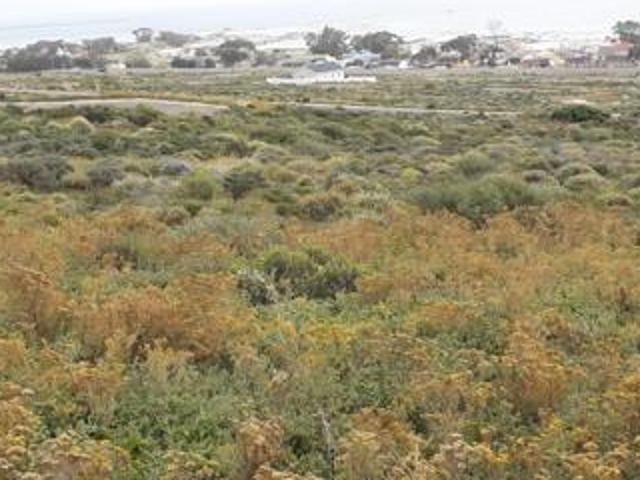 498 m² Land available in St Helena Views