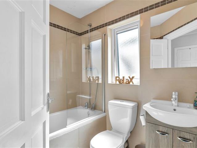 499,000 | No. 35 Burgage Manor, Blessington, Wicklow J P & M Doyle Ltd 5018 MyHome. Ie Residential