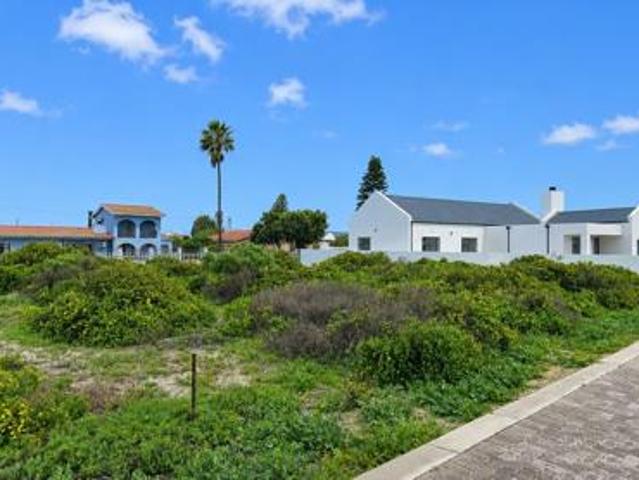 499 m² Land available in Velddrif