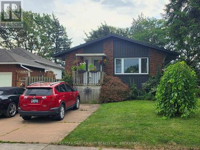 49 Ursula Avenue, St. Catharines Burleigh Hill, ON, L2T 1T2 house for sale | Listing ID X13591 | Royal LePage