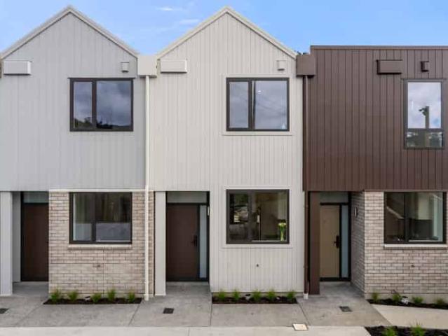 49 Ara Paripari, Tawa, Wellington City