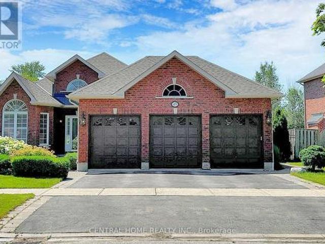 49 Ferncroft Drive, Georgina, ON, L4P 4B8 house for sale | Listing ID N12078 | Royal LePage