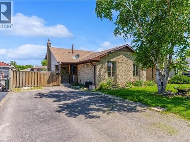 49 Grove Avenue, St. Catharines, ON, L2P 1C9 house for sale | Listing ID 40839 | Royal LePage
