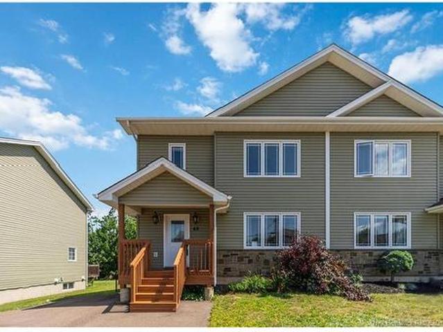 49 Jasmine Cres, Moncton, NB, E1A 9A5 house for sale | Listing ID NB144458 | Royal LePage