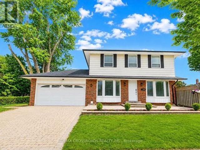 49 King Louis Crescent, Toronto, ON, M1T 2X1 house for sale | Listing ID E13446 | Royal LePage