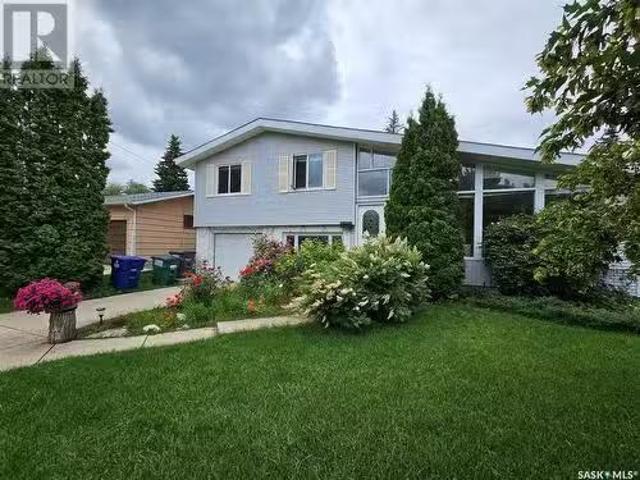 49 Kirk Crescent, Saskatoon, SK, S7H 3B1 house for sale Lis.