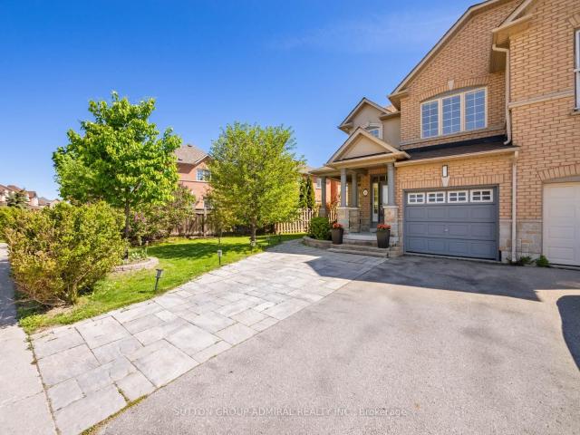 49 Loire Valley Avenue, Thornhill | For Sale @ $899,000 | Condos. Ca