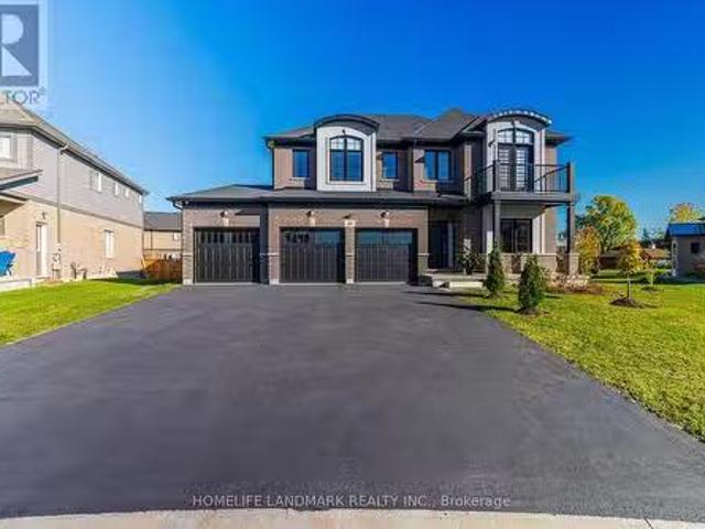 49 Monarch Street, Welland, ON, L3C 0E6 house for sale List.