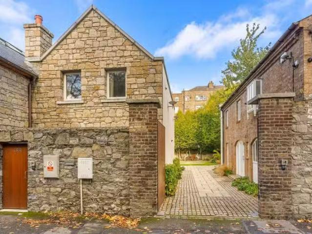 49 Pembroke Lane, Ballsbride, Dublin 4, D04X5N6 is for sale