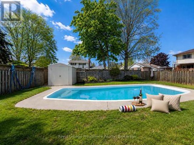 49 Plaza Square, Belleville Ward, ON, K8N 4J2 house for sale | Listing ID X13474 | Royal LePage