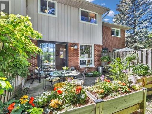 49 Rhonda Road Unit# 70, Guelph, ON, N1H 7A4 townhouse for sale | Listing ID 40846 | Royal LePage