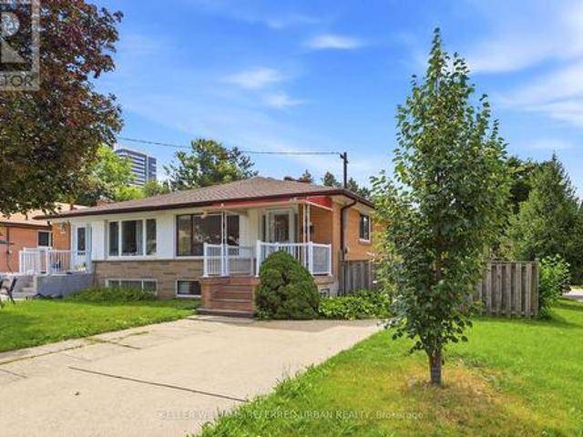 49 Santa Barbara Road, Toronto, ON, M2N 2C1 house for sale | Listing ID C13686 | Royal LePage