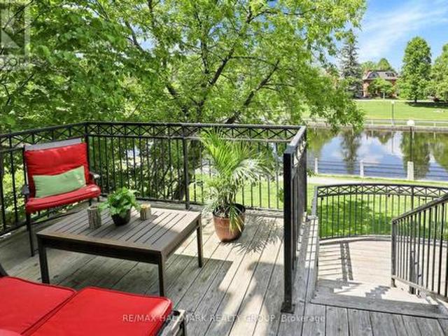 49B First Avenue, Ottawa, ON, K1S 2G1 house for sale | Listing ID X13227 | Royal LePage