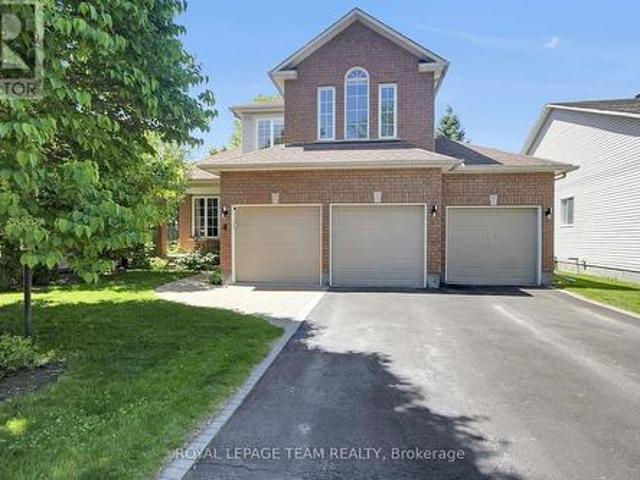 4 Maple Stand Way, Ottawa, ON, K2G 6P3 house for sale | Listing ID X13232 | Royal LePage