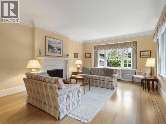 4 MARGUERITE STREET