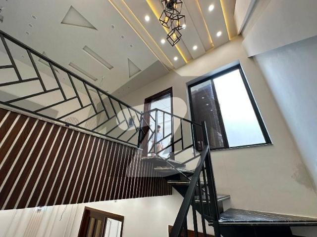 4 marla Barnd new house in Eden Executive