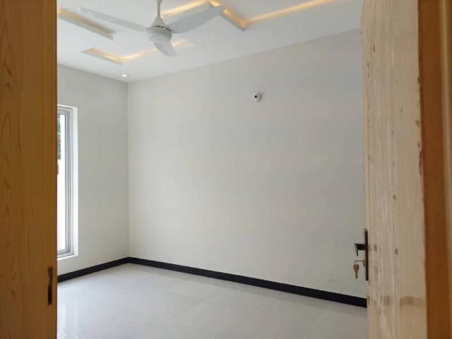 4 marla beautiful house available for sale G 13 Islamabad G 13 ID 86547