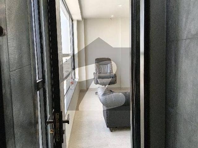 4 Marla Commercial Portion For Rent