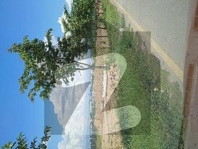 4 Marla Corner Commercial Plot On Main Road