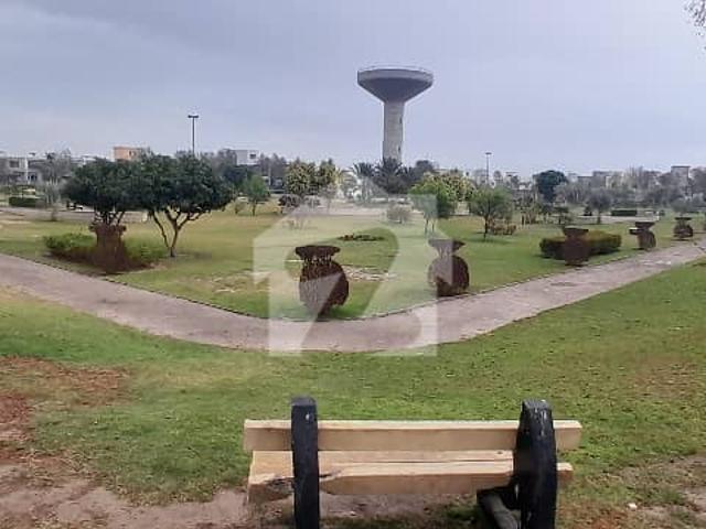 4 Marla facing park Residential Plot At Reasonable Rate In Between Houses