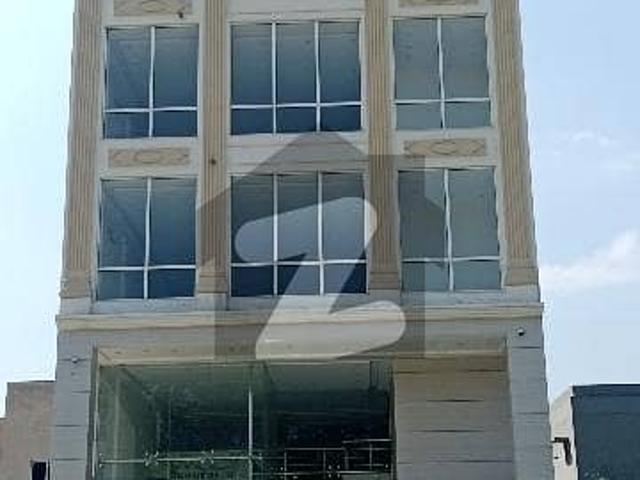 4 Marla Floor Available For Rent In DHA Lahore Phase 8