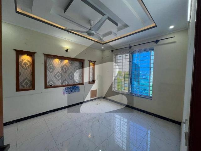 10 Marla Luxury Full House Is Available For rent In G 13/1 Islamabad