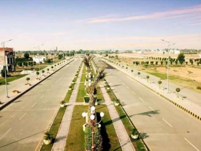 4 Marla plot commercial for sale safri Garden housing scheme Lahore Safari Garden Housing Scheme ID 37074