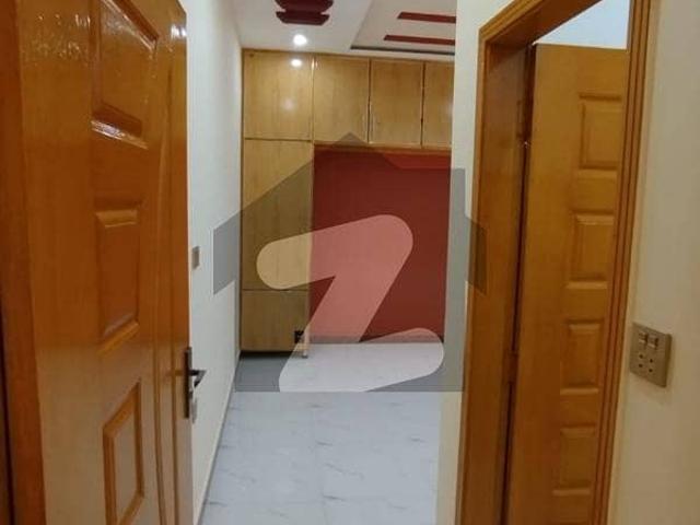 4 Marla Triple Storey Unite For Rent