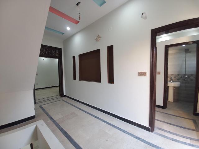 4 Marla Upper portion for Rent