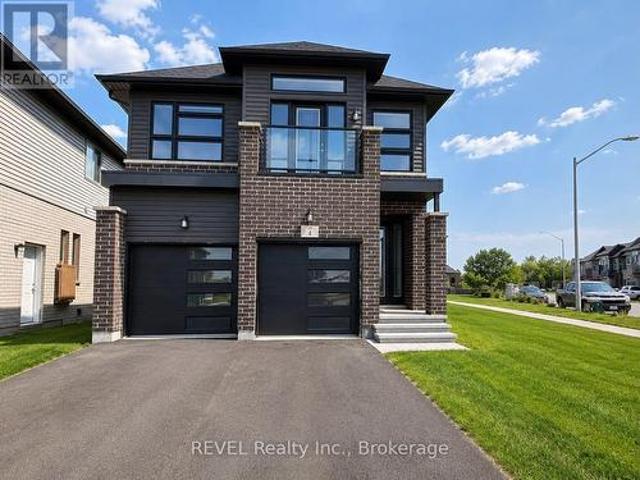 4 Mclaughlin Street, Welland Lincoln/Crowland, ON, L3B 0J8 house for lease | Listing ID X13581 | Royal LePage