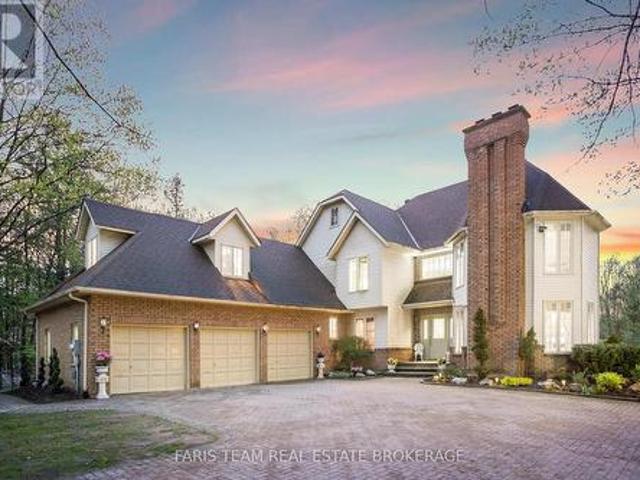 4 Mills Circle, Springwater, ON, L9X 0J7 house for sale | Listing ID S13489 | Royal LePage