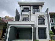 4 Milyar an Rumah Villa Taman Telaga Citraland New American Classic Dekat G Walk, Sekolah Ciputra