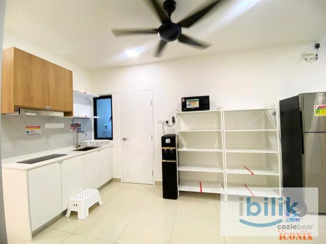 [4 mins walk to lrt! Premium Balcony Room @ AraTre Residences, Ara Damansara