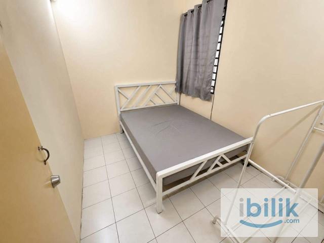 4 Mins To Lotus's Setia Alam ️ | Near MR.DIY & Setia City Mall | Medium Room With Window + Aircond ❄️