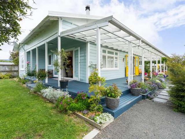 4 Moana Street, Otaki Beach, Kapiti Coast