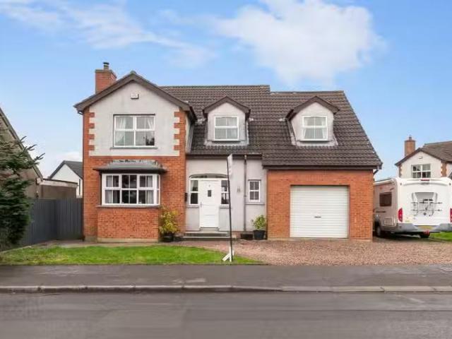 4 Moyra Manor